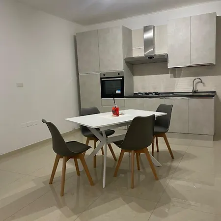 Casabella شقة مانفريدونيا