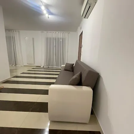 Casabella مانفريدونيا