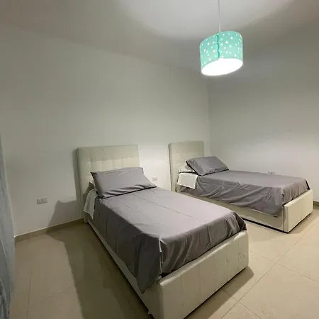 Casabella شقة مانفريدونيا